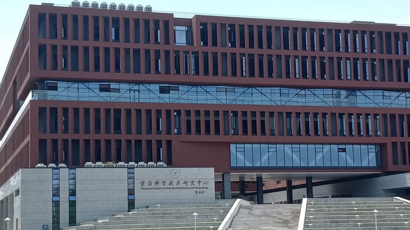 常开常闭触点与自锁电路：本质区别与应用解析