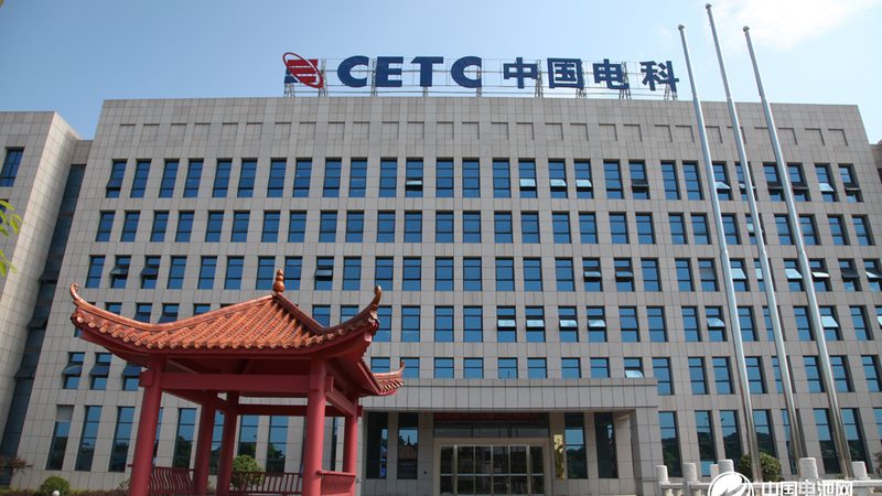 晶振型号揭秘：电子代工中的时间标准器