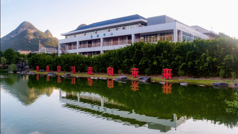 PCBA基板材质选择：揭秘电子工程师的决策逻辑