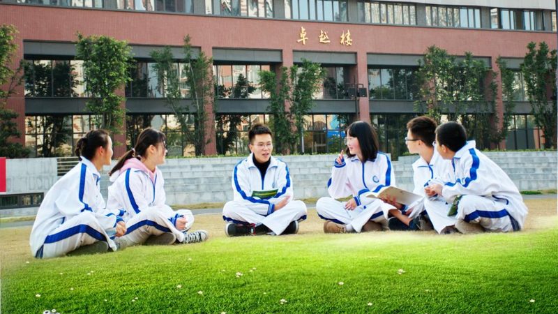 电子模块代工：揭秘优质代工企业的核心要素**